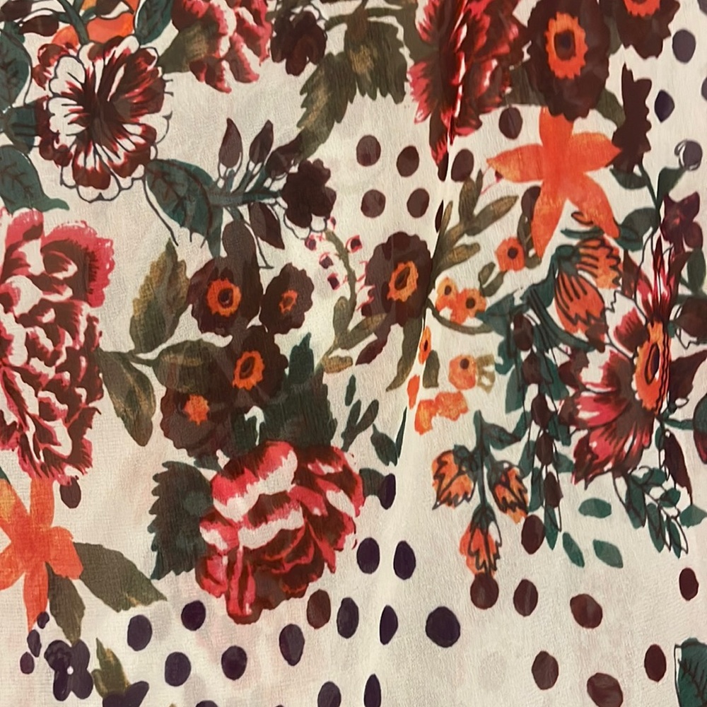 Floral Open-Front Kimono Shrug in White and Red - Picture 2 of 4